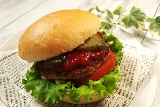 ハンバーガーに入ってる漬け物あるでしょ