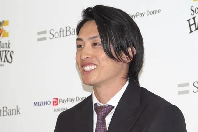 ソフトバンク周東佑京が5年20億円で更改