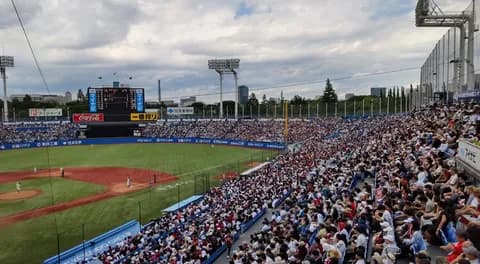 大学野球の部員数がこの18年で7400名も増えている。約35％アップの理由を探る