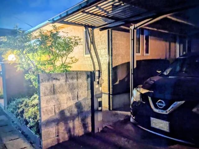 【悲報】一軒家ガレージに車庫入れ、ムズすぎ