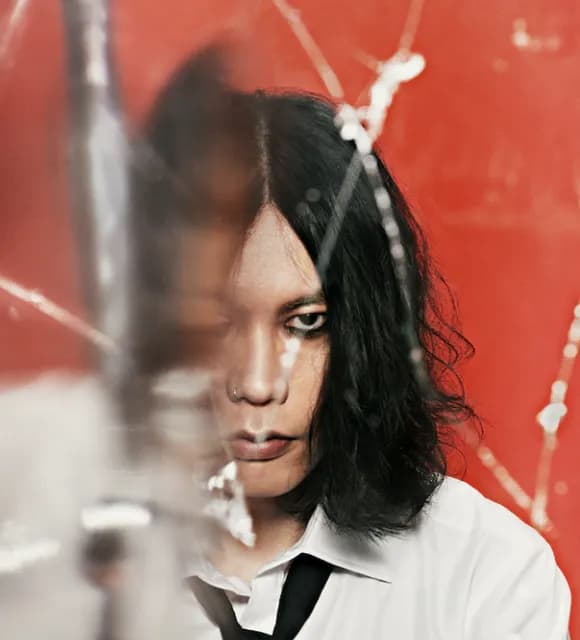 【悲報】米津玄師さん、座る位置がサイコパスのそれｗｗｗｗｗｗｗｗｗｗｗ