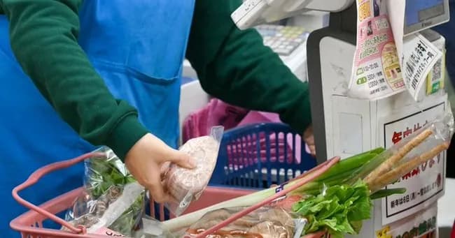 【悲報】食料品の消費税ゼロのマイナス5兆円弱の税収に対する経済効果、5000億円程度