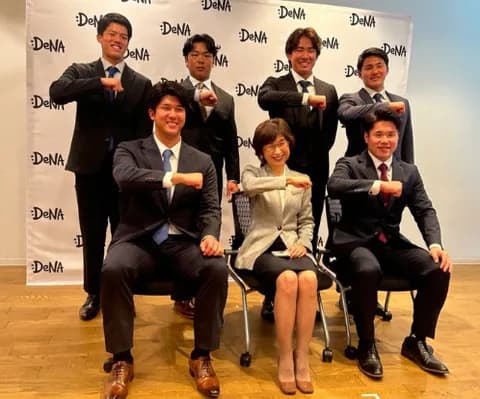 ドラ1小田康一郎ら6名がDeNA本社訪問　南場オーナーが説くプロの自覚とファンへの責任