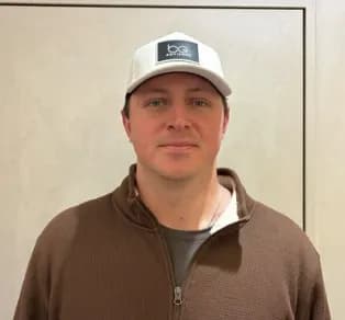 DeNA新外国人コックス選手が来日「皆さんの前でプレーすることを心待ちにしていました」