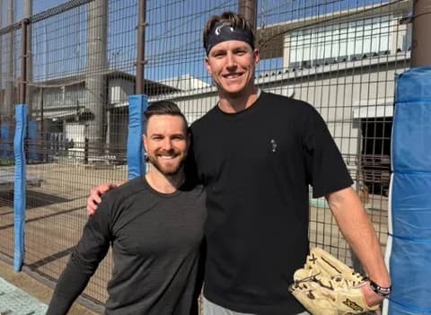 来日したDeNAヒュンメル＆レイノルズがさっそくDOCKで練習開始！