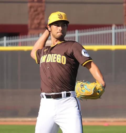 米メディア「ダルビッシュは自分の意志で契約（66億円）放棄した。こんなことするのは球界で彼だけだ」