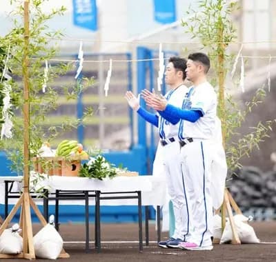 DeNA相川亮二監督（49）、キャンプイン前日は寝付けなかった