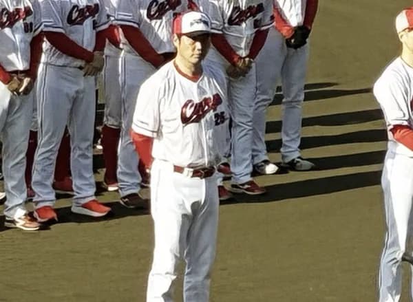 広島新井監督、選手をビビらせる「今度ナメたことする奴が出たら、俺がお前らを※※※※（自主規制）」