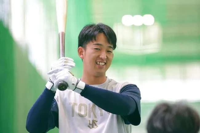 ヤクルトD1位・松下歩叶、D6位・石井巧が一部別メニュー　松元ヘッド「体は全然問題ない」　シートノックと屋外フリーに参加せず