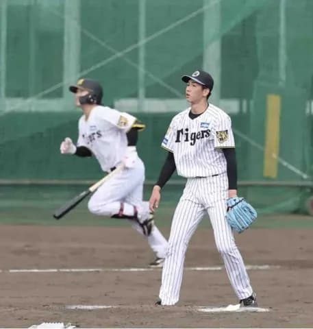 阪神19歳・今朝丸がシート打撃に登板　新加入の浜田に一発を浴びるなどホロ苦い初の実戦形式