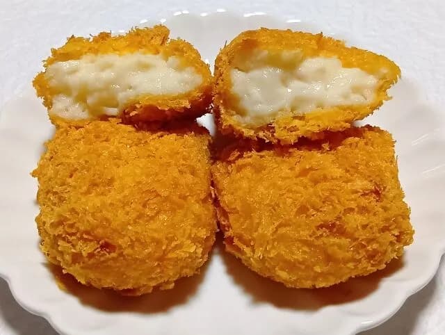 拷問官「カニクリームコロッケで飯を食え」