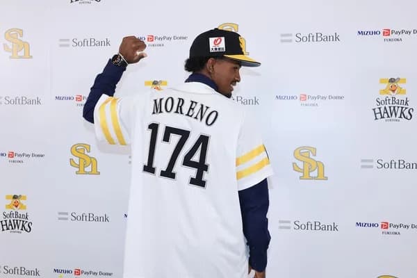 ジョナサン・モレノ（18）、今宮と王会長が絶賛「守備としてはもう十分やっていけるのでは」