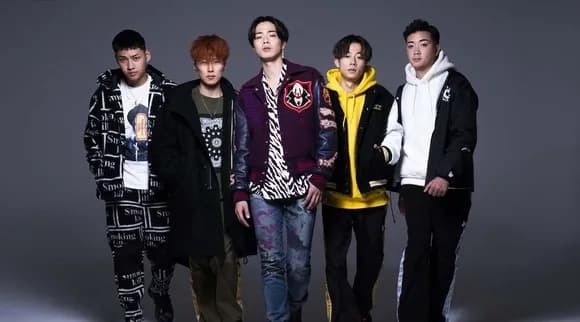 【悲報】コムドット「冷笑は負け組の自己紹介、世界一ダサくて滑稽」