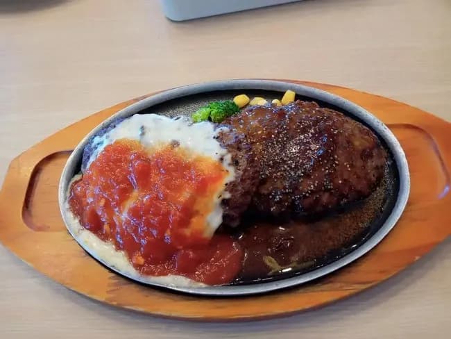 【画像】ジョイフルのツインハンバーグ、レベチｗｗｗｗｗｗ