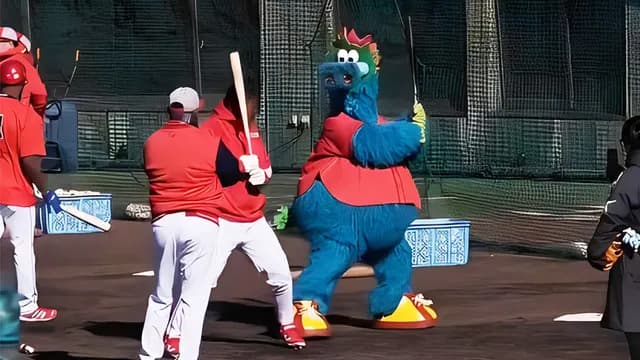 カープスラィリー(210cm)×モンテロ(190cm)の打撃指導ｗｙｗｙｗ