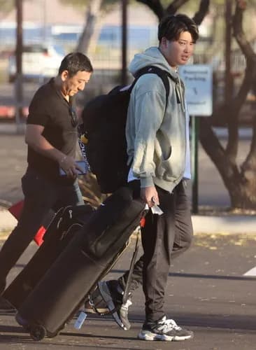 ホワイトソックス・村上宗隆がキャンプ地入り　大谷翔平、山本由伸らドジャースとはお隣さん