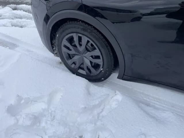 【悲報】積雪すごいから超早めに家出たんやが😭