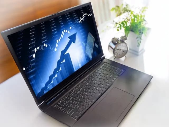 デイトレードって一日で10万とか勝てるんかな？