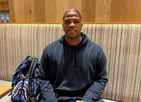 DeNAビシエドが来日「また日本に帰ってこれて嬉しい」