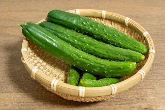 きゅうり←全く食う必要のない食べ物ｗｗ