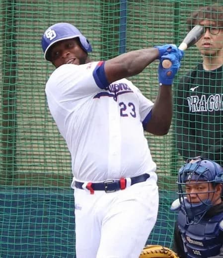 中日・サノー「刺身を食べれば自然に痩せる」 体脂肪率29%→22%に