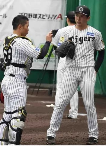 【阪神】外野で奮闘中の中川勇斗「まじでしんどい」３カ月ぶりにブルペンで計174球受け