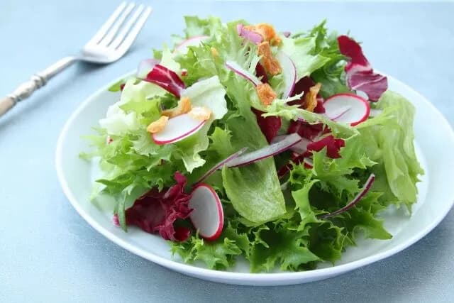 1番安くて栄養のバランスもいいサラダのレシピって何？