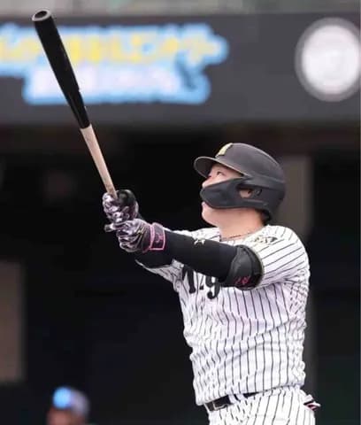 阪神　大山が実戦初打席で一発回答！　二回に左中間へ１号　「５番・一塁」で万全状態見せつけた