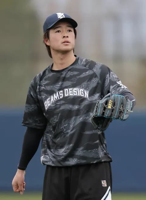 河内康介が練習離脱・・・守備練習中に右膝負傷