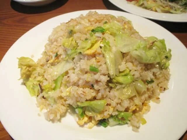 チャーハンにレタス入れる ← ？？？！？！？！！