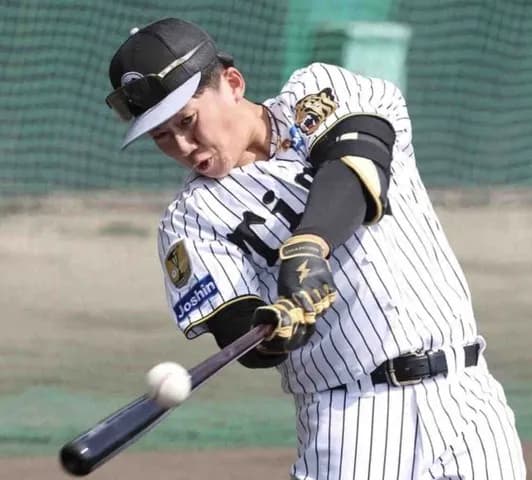 阪神ドラ1立石正広　初宜野座メイン球場でロングティー6連発含む圧巻19発