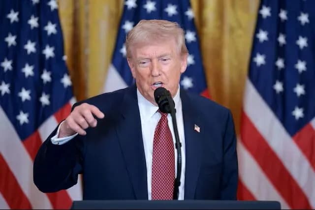 ドナルド・トランプ「帰化した人間の市民権も取り上げて不法移民として追い出すぞ」