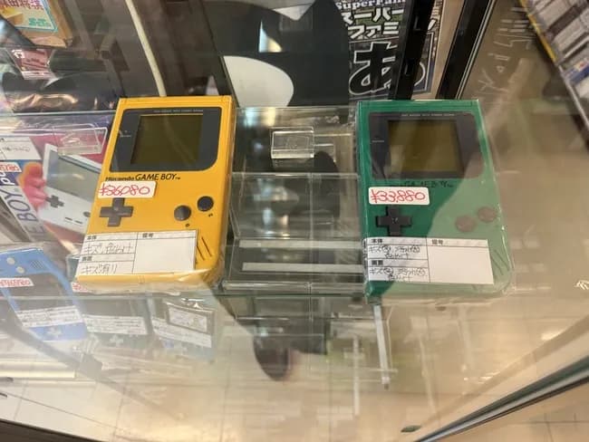 【悲報】レトロゲームの値段、限界突破