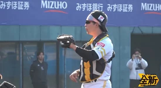 栗原陵矢が捕手再挑戦「やめた理由は拓也がいたから」