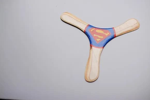 【悲報】ブーメランとかいう謎の武器ｗｗｗｗｗｗｗｗｗｗｗｗｗｗｗｗｗｗｗｗ