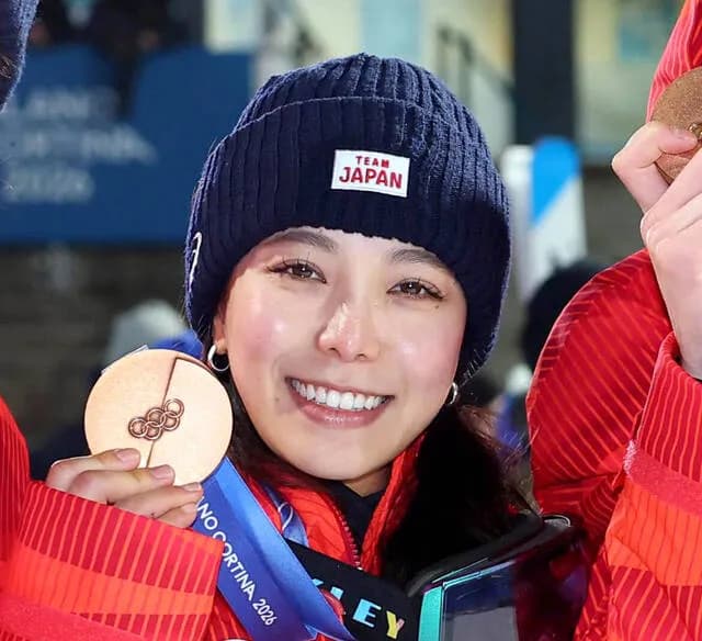 【悲報】高梨沙羅さん「ほならね、自分が1回ジャンプ台から飛んでみろって話でしょ？💢」