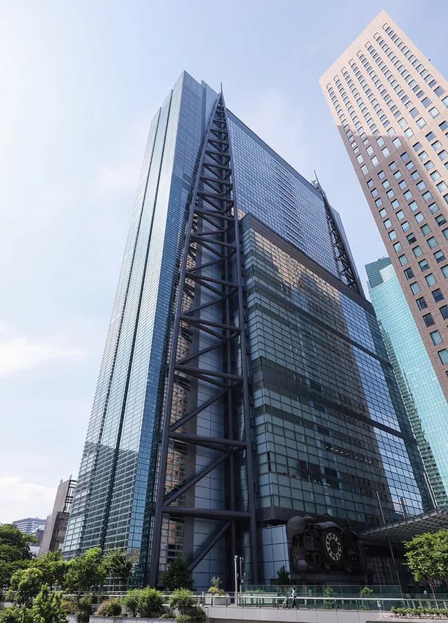 日本テレビ局員に“不適切な関係”疑惑　女性プロデューサーが男性アイドルを私的な飲み会に招集、抗議を受けて別部署に異動か