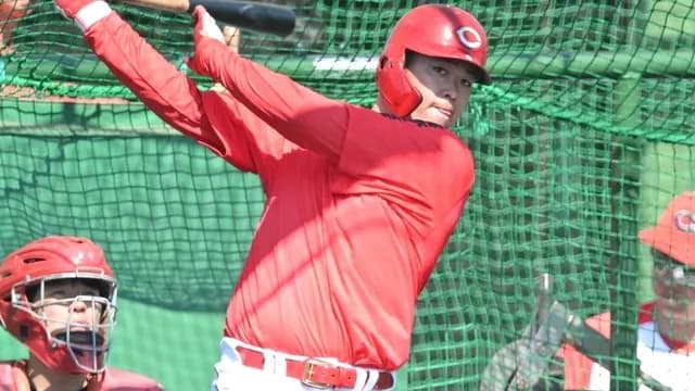 カープ林、シート打撃で3安打！アピールチャンスで1発回答！レギュラー争いに名乗りを上げる