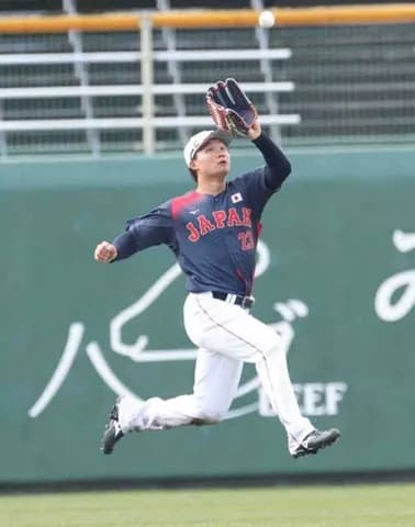 【侍ジャパン】森下翔太　慣れた両翼で起用　中堅も備えに亀井コーチ「チームのためにやってくれている」