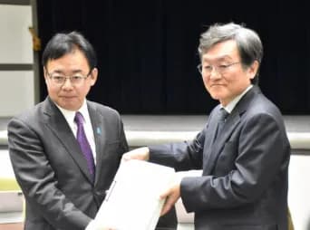 【悲報】高市内閣、病院の初診料、再診料を引き上げ貧困層は病院にも行けなくなる・・・・・・