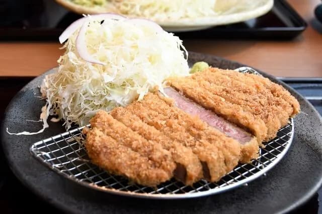 鶏肉のトンカツはあるのに牛肉のトンカツがない理由