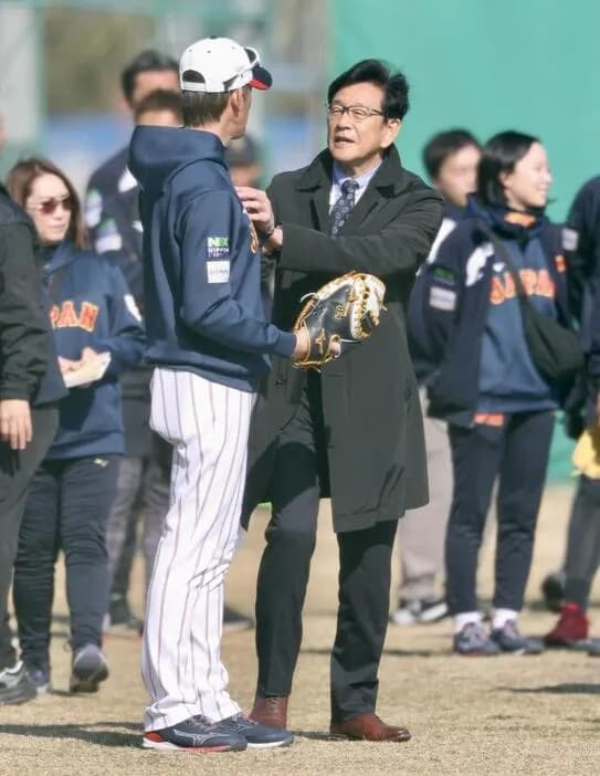 【ラブ速報】侍JAPAN栗山前監督「ダル、愛してるよ❤」