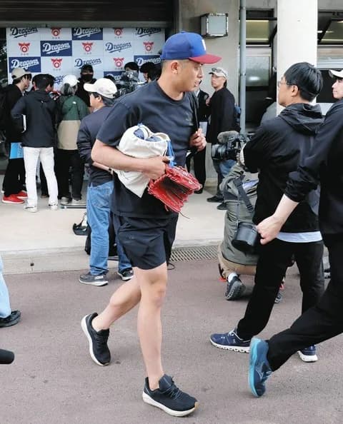 中日松山、上半身のコンディション不良で病院へ　井上監督「本人は(開幕は)大丈夫と言っています」