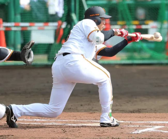 【悲報】巨人、1アウト1塁想定のバント練習をするWWWWWWWWWWWWWWWWWWWWWWWWWWWWWWWWWWWWWWWWWW
