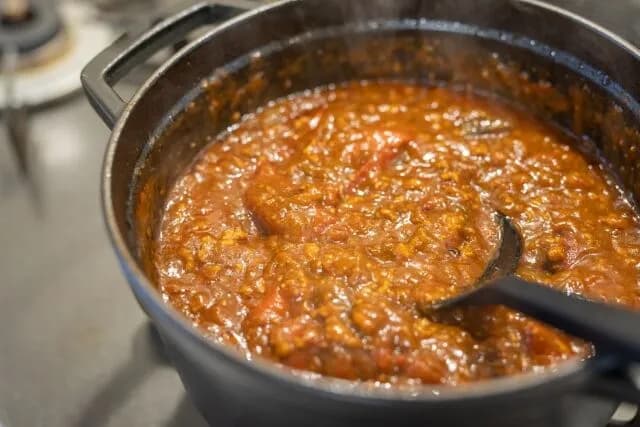 ワイ「無水カレー作るぞ！」トマト5個投入