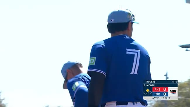 【動画】岡本和真、完全に守備合格でアジャストしまくりWWWWWWWWWWWWWWWWWWWWW