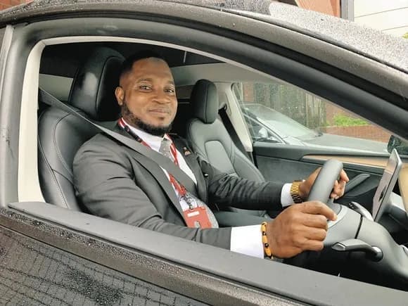 【悲報】外国人運転免許、普通の試験にされて合格率60%減・・・・・