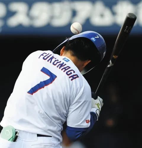 ロッテ石川柊太、１球で危険球退場…