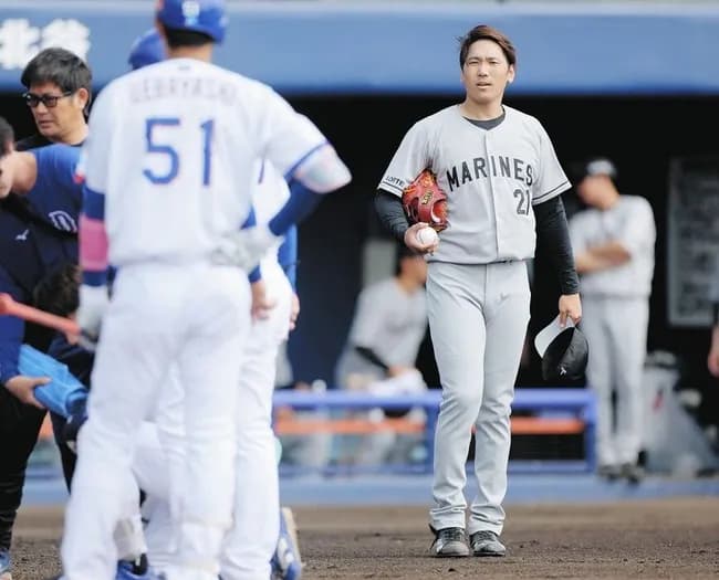 ロッテ先発・石川柊太、初球で危険球退場