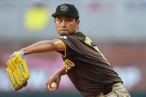 【画像】ダルビッシュ「アンチは私の100分の1でも稼いでから来てください」